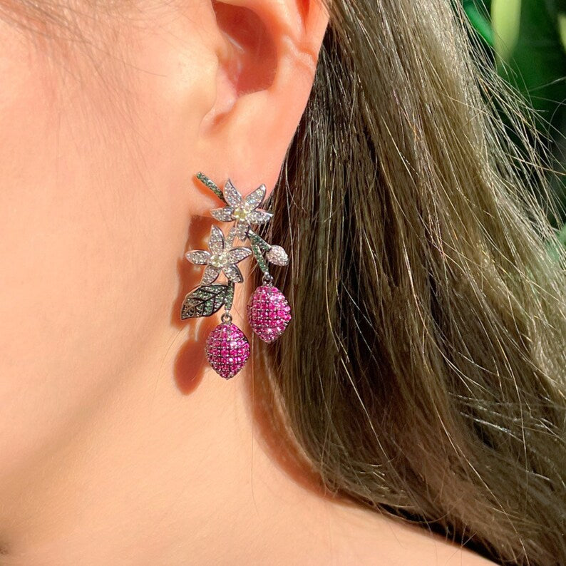 HIVAGI® Exquisite Two Tone Green and Red Cubic Zirconia Water Drop Dangle Earrings for Women. - HIVAGI®